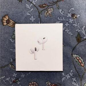 Apple 2nd generation AirPods